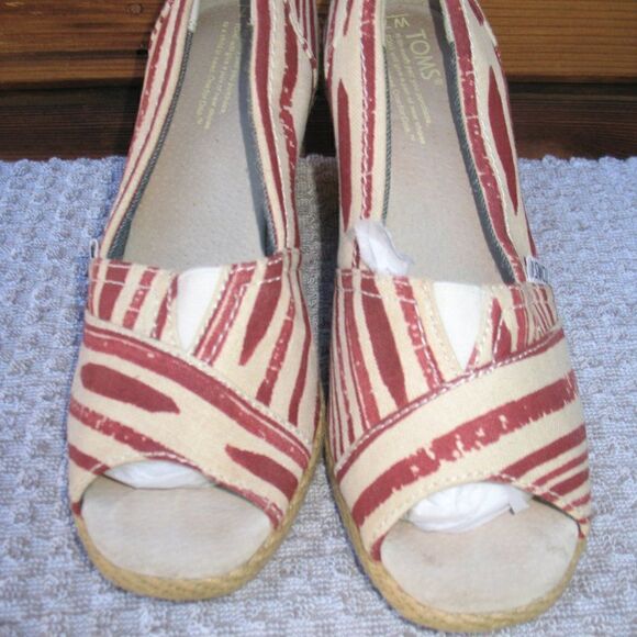 Toms Espadrille Wedges - Picture 4 of 8